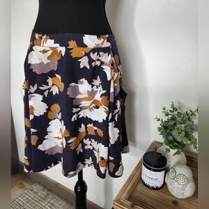 OLD NAVY FLORAL SKIRT WITH POCKETS